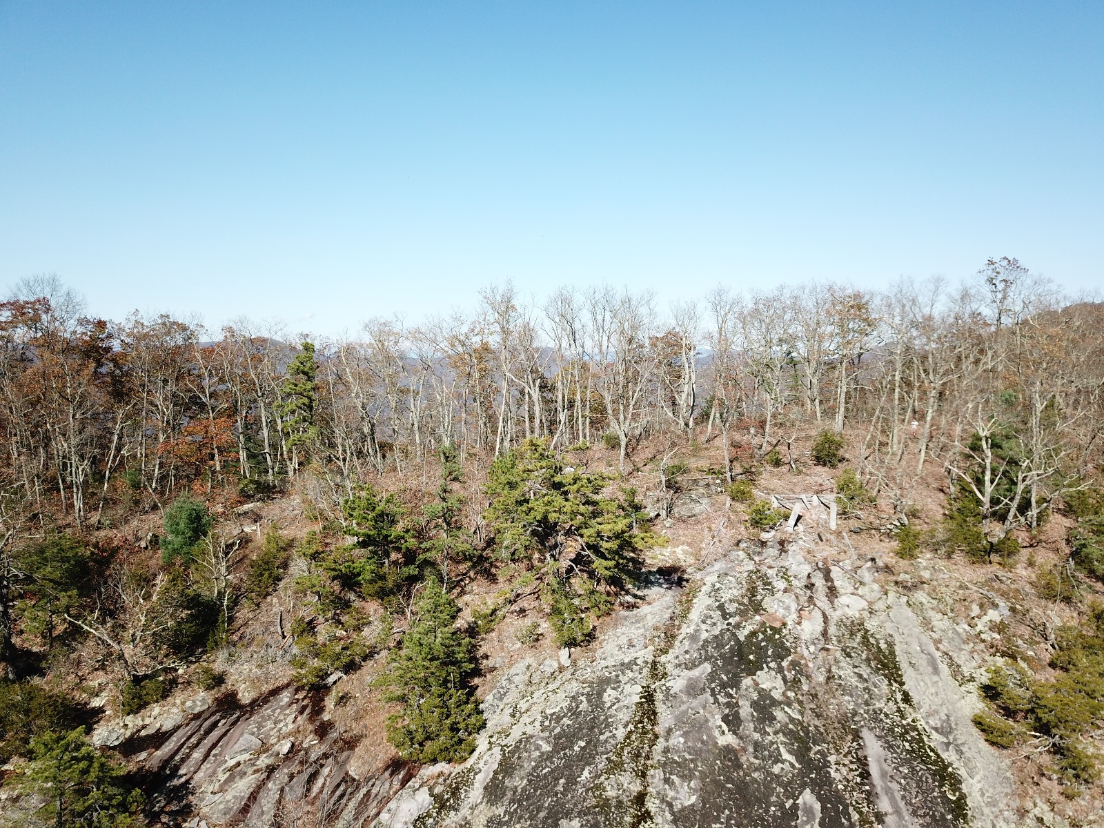 Cedar Knob Granitic Face — The Outlaw's Domain
